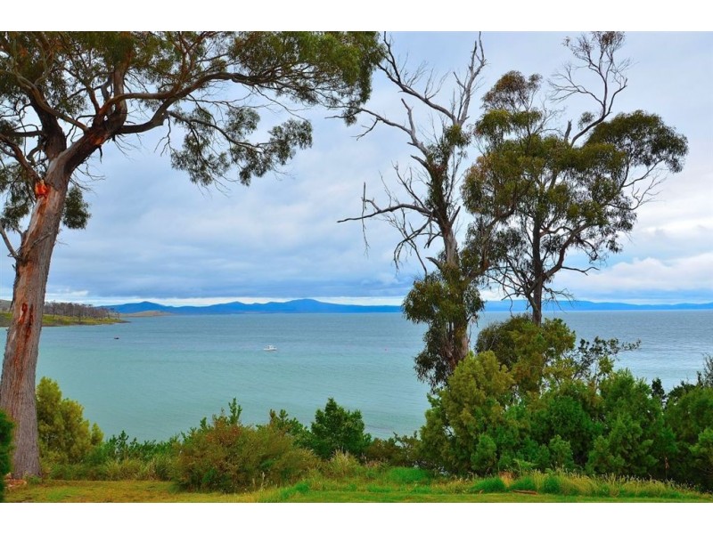 753 Primrose Sands Road, Primrose Sands TAS 7173