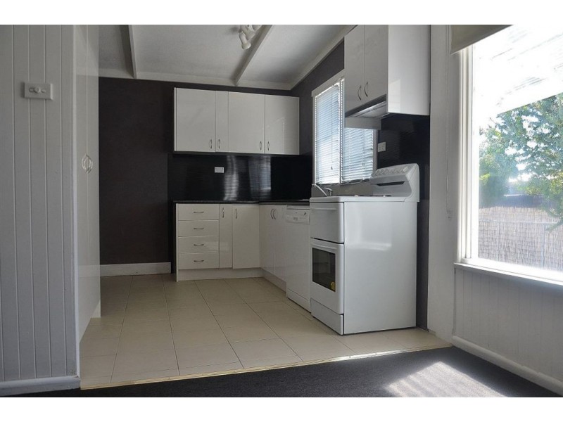 11 Hoffman St, Midway Point TAS 7171
