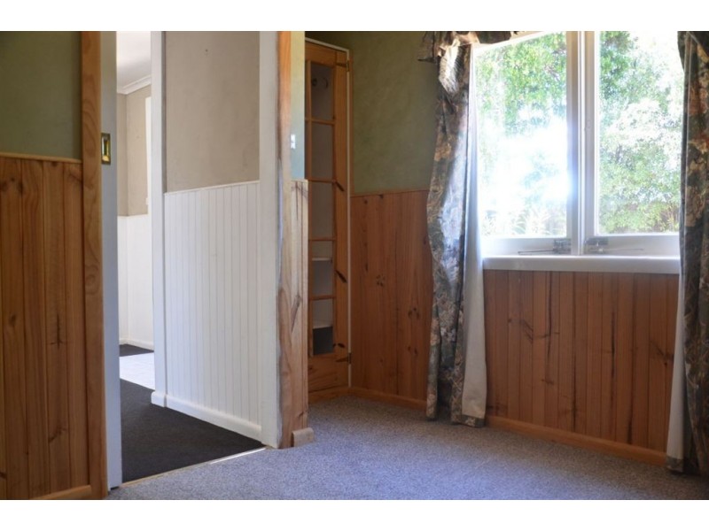 11 Hoffman St, Midway Point TAS 7171