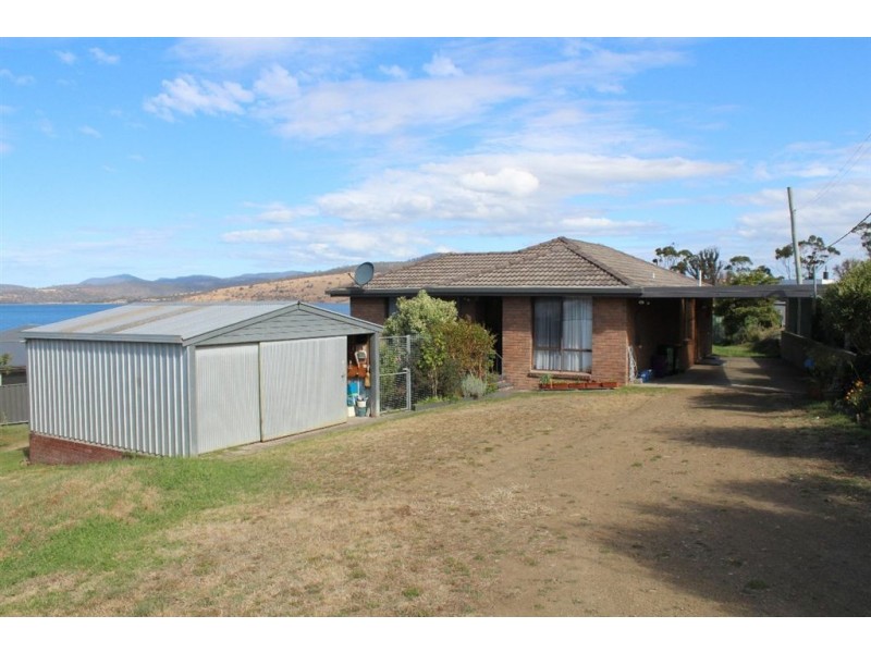 7 Longs Rd, Boomer Bay TAS 7177