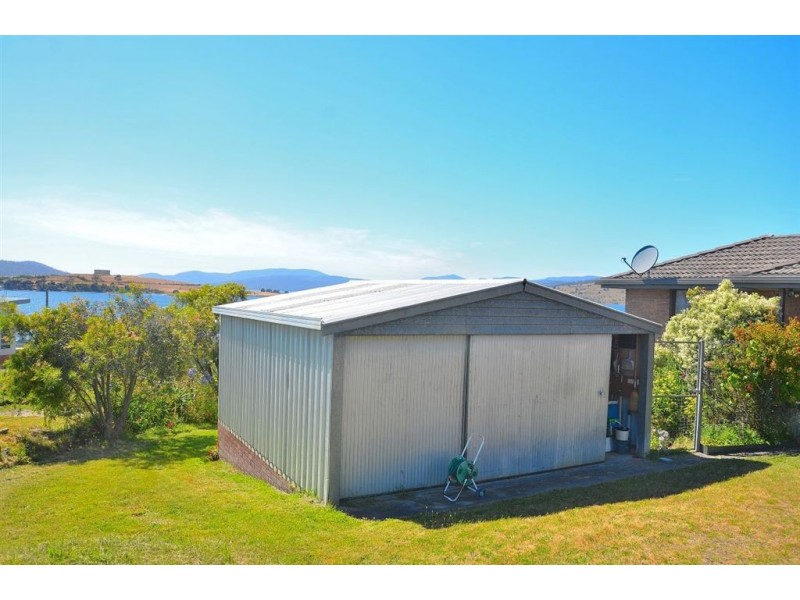 7 Longs Rd, Boomer Bay TAS 7177