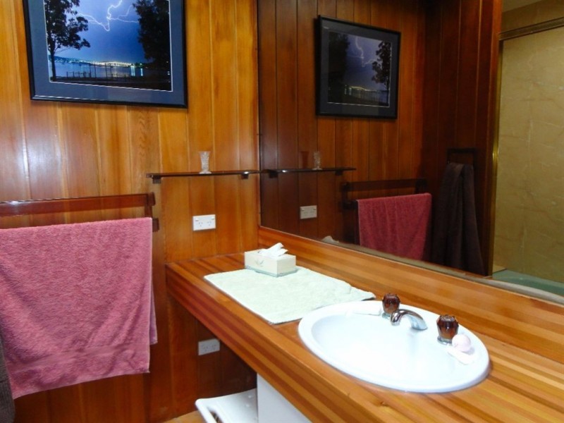 18 Esplanade, Midway Point TAS 7171