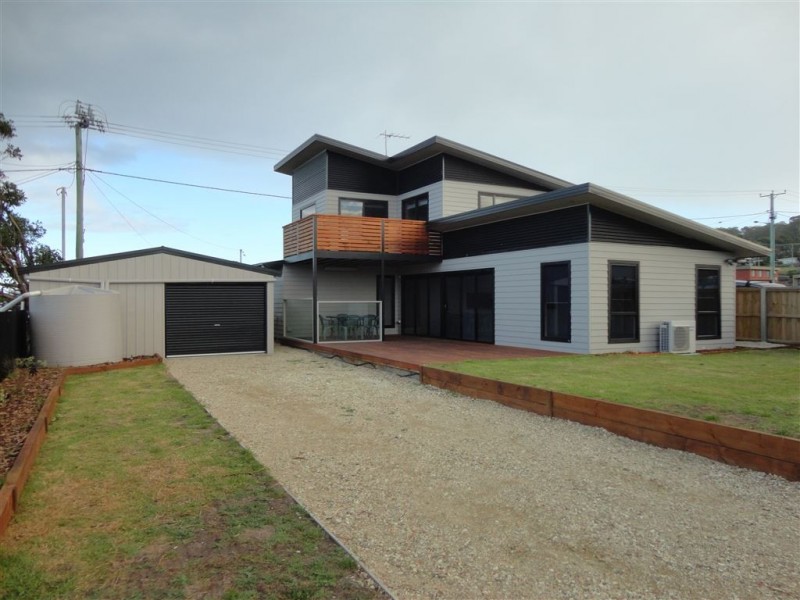 68 Carlton Bluff Rd, Primrose Sands TAS 7173