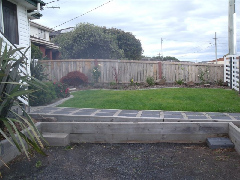 11 Singapore St, Midway Point TAS 7171