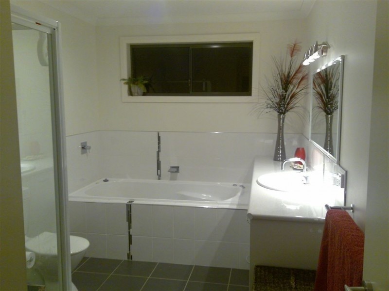 73 Reynolds Rd, Midway Point TAS 7171