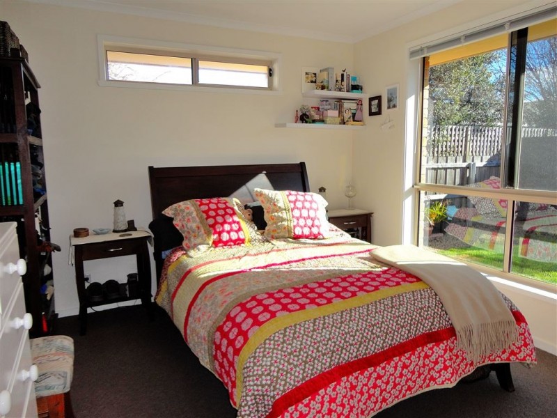 2/48 Gepp Parade, Derwent Park TAS 7009