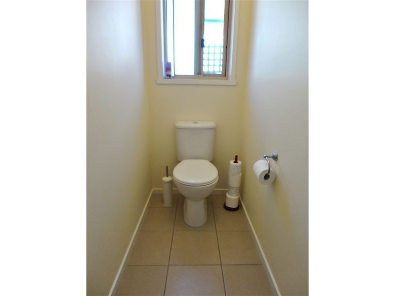 2/48 Gepp Parade, Derwent Park TAS 7009