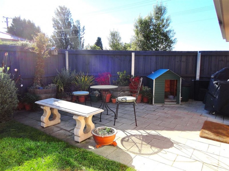 2/48 Gepp Parade, Derwent Park TAS 7009