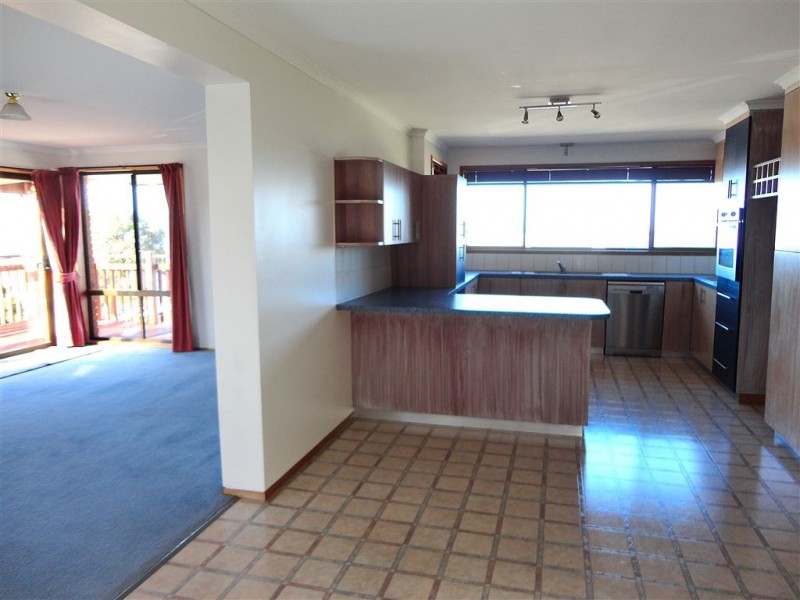 33 Raynors Road, Midway Point TAS 7171