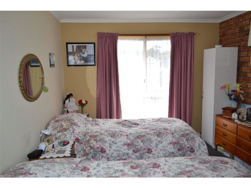 10 Sandy Point Avenue, Dodges Ferry TAS 7173