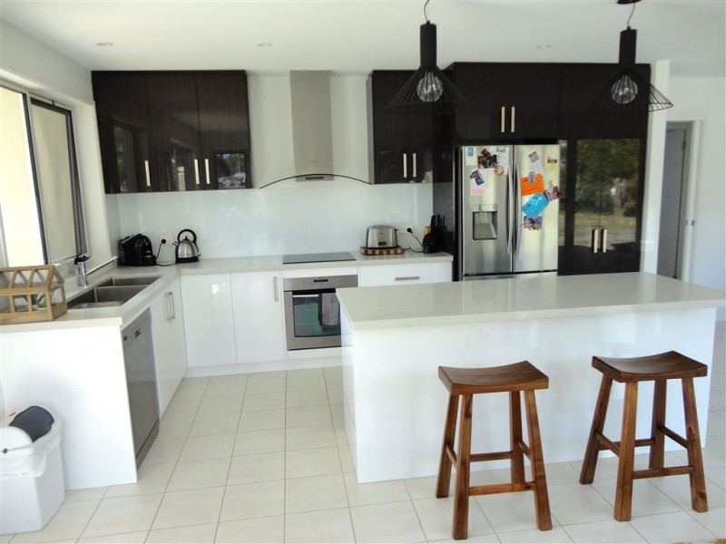 16 Erle Street, Carlton River TAS 7173