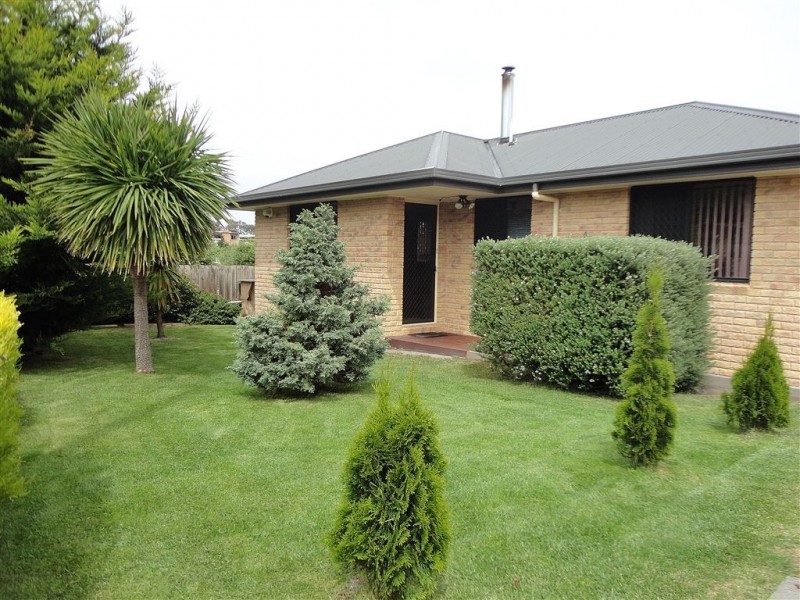 4 Tenth Avenue, Dodges Ferry TAS 7173
