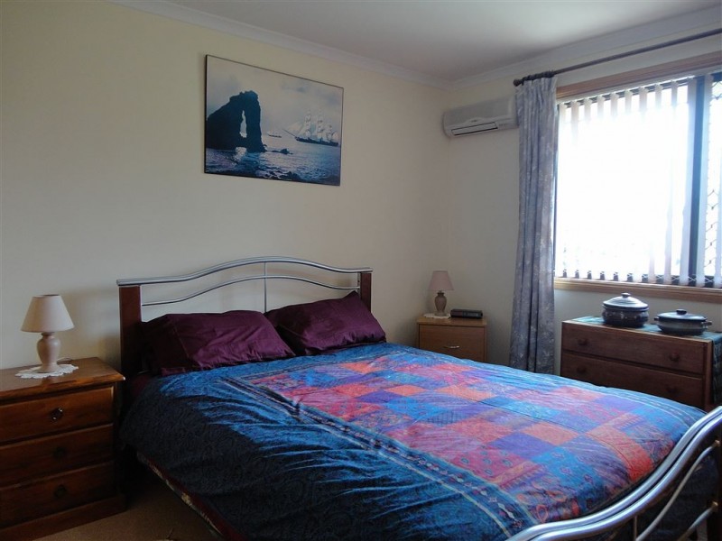 4 Tenth Avenue, Dodges Ferry TAS 7173