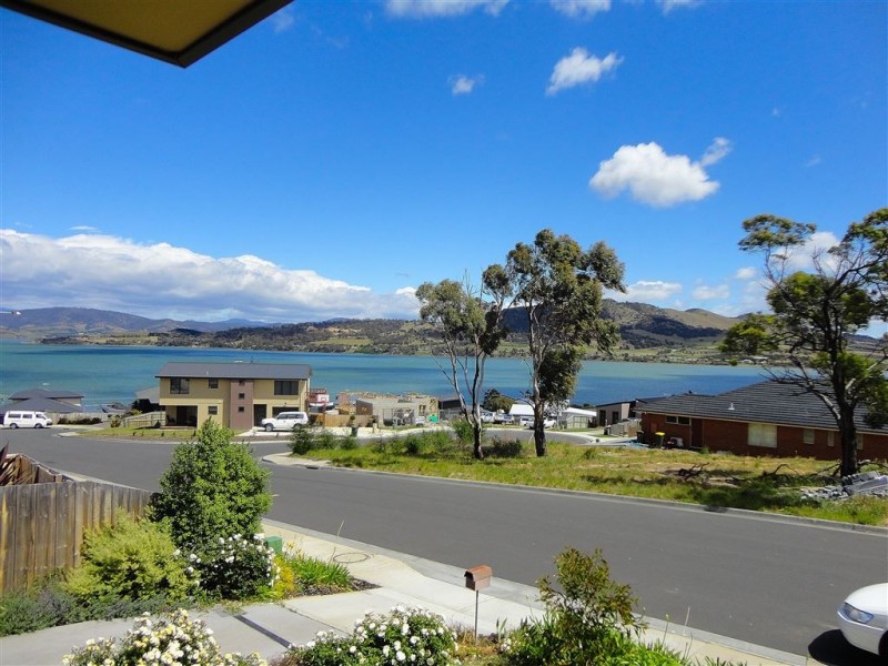 22 Abate Place, Midway Point TAS 7171
