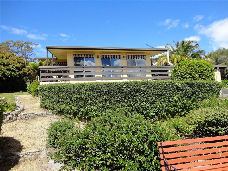 72 Barton Ave, Triabunna TAS 7190