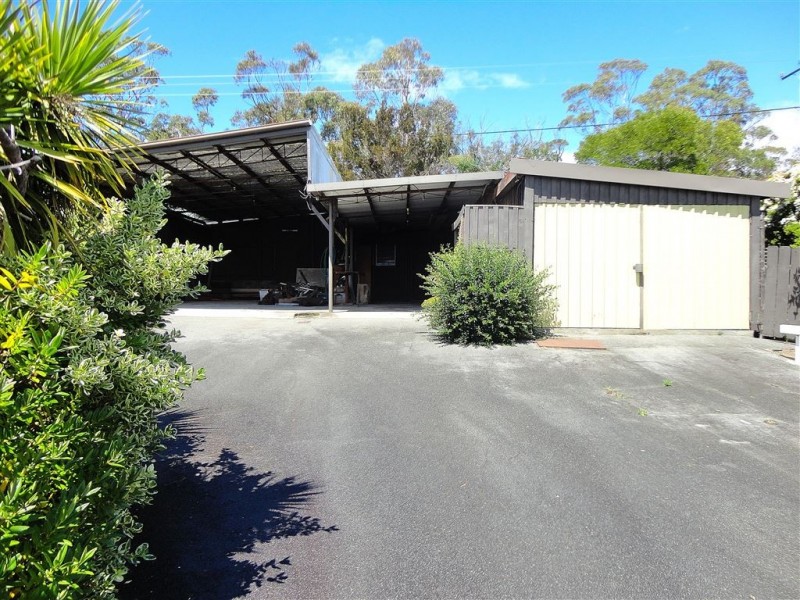 72 Barton Ave, Triabunna TAS 7190