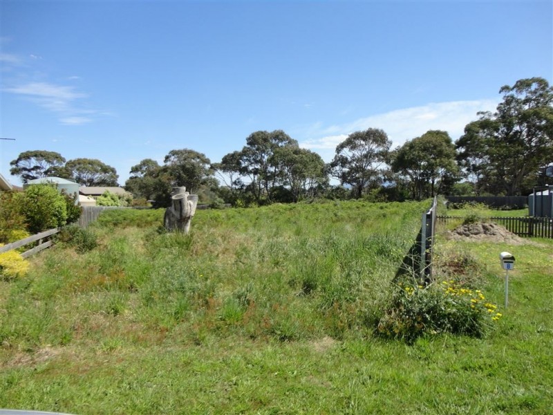 6 Terry Street, Carlton TAS 7173
