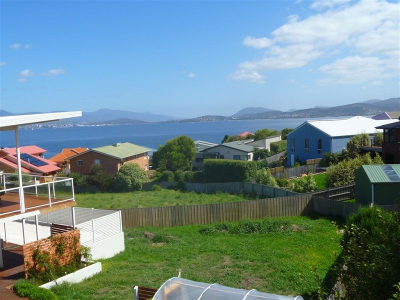 37 Pindos Drive, Tranmere TAS 7018