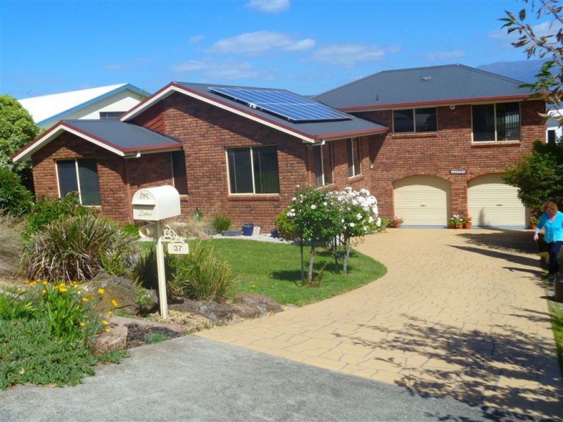 37 Pindos Drive, Tranmere TAS 7018