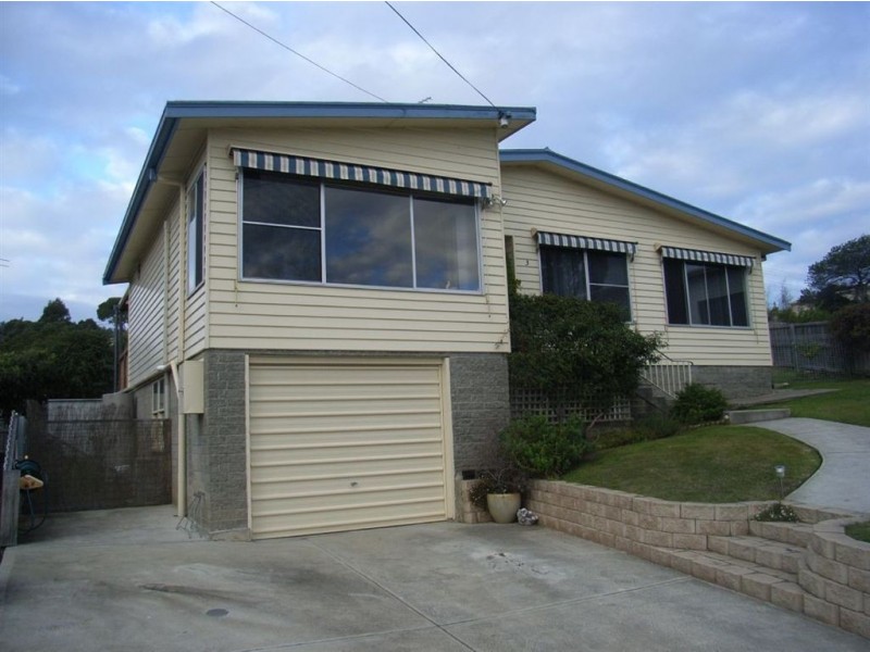 3 Kenton Road, Geilston Bay TAS 7015