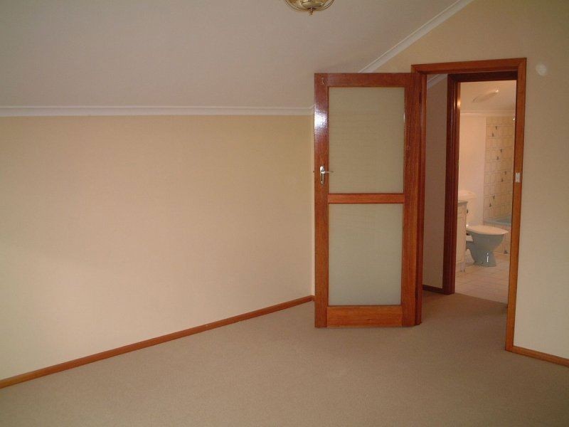 2/41 Bay Road, New Town TAS 7008