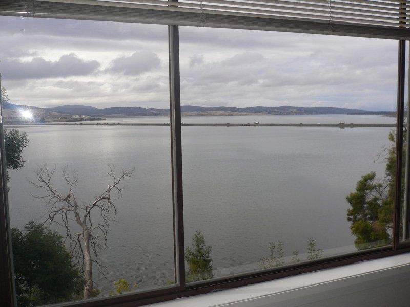 9 Esplanade, Midway Point TAS 7171