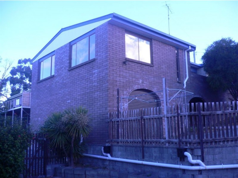 9 Esplanade, Midway Point TAS 7171