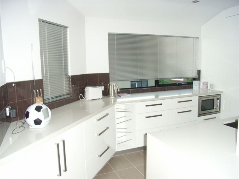 2/275 Clarence Street, Howrah TAS 7018
