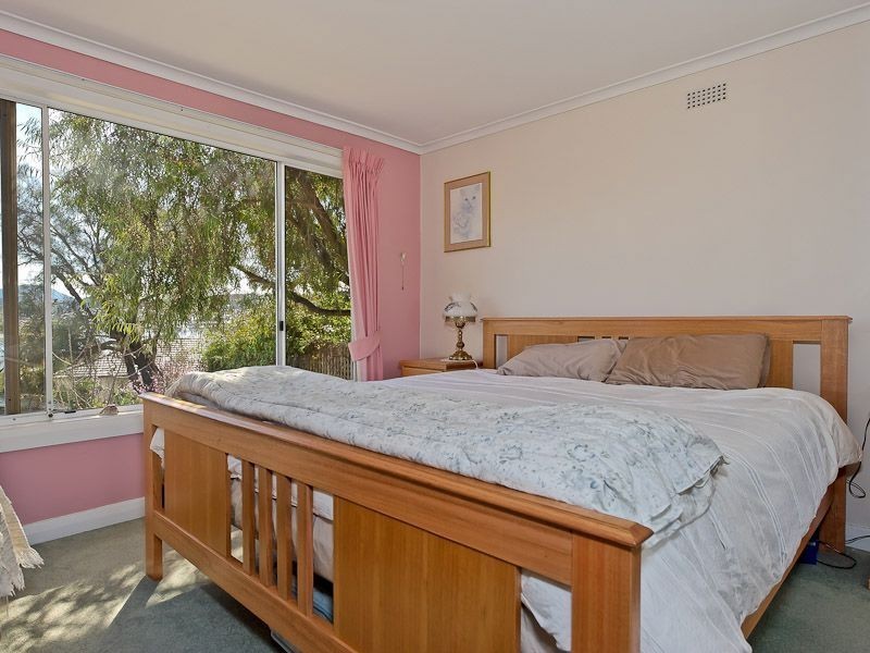 6 Chatsworth Street, Rose Bay TAS 7015