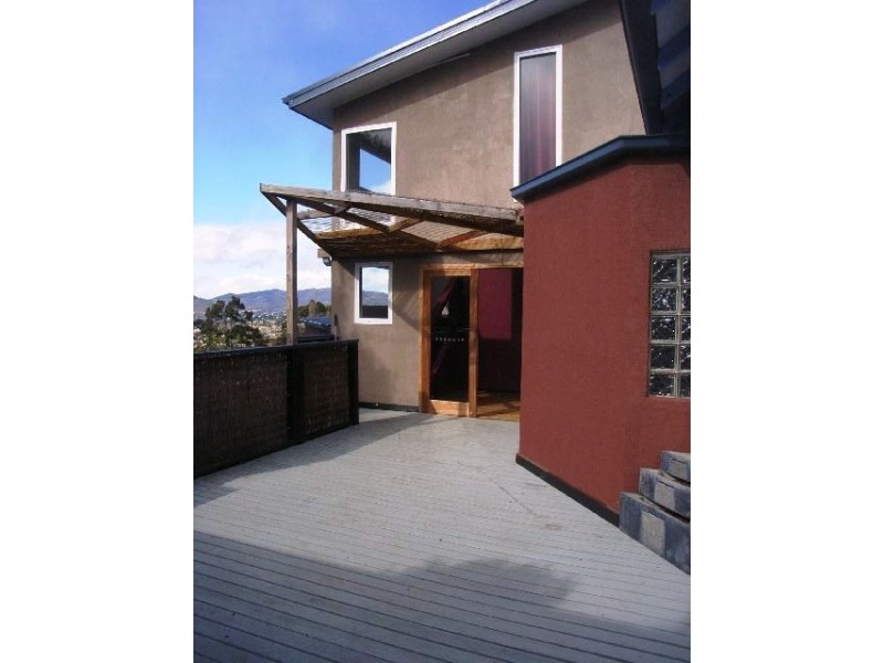 159 Augusta Road, Lenah Valley TAS 7008