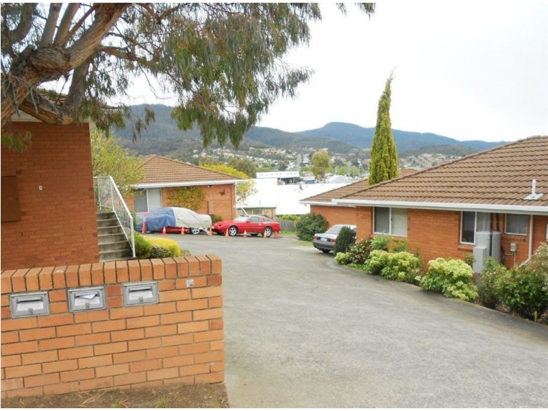4/12 Vieste Drive, Glenorchy TAS 7010