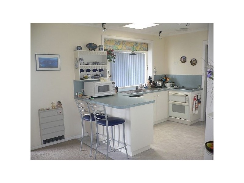 9 Beach Road, Midway Point TAS 7171