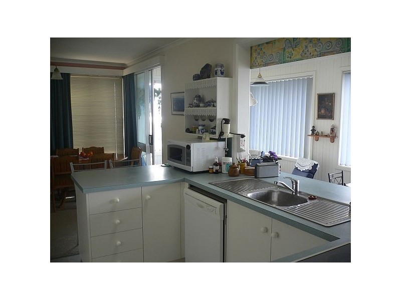 9 Beach Road, Midway Point TAS 7171