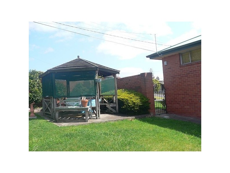 9 Beach Road, Midway Point TAS 7171
