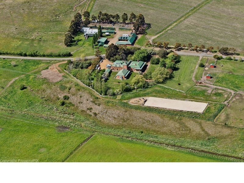 ‘Roslyn’/409 White Kangaroo Road, Campania TAS 7026