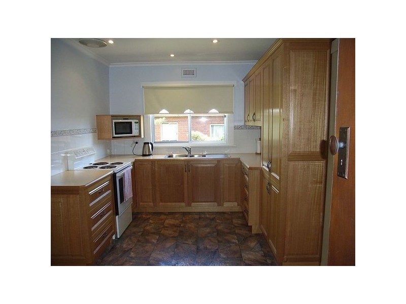 245 East Derwent Highway, Lindisfarne TAS 7015