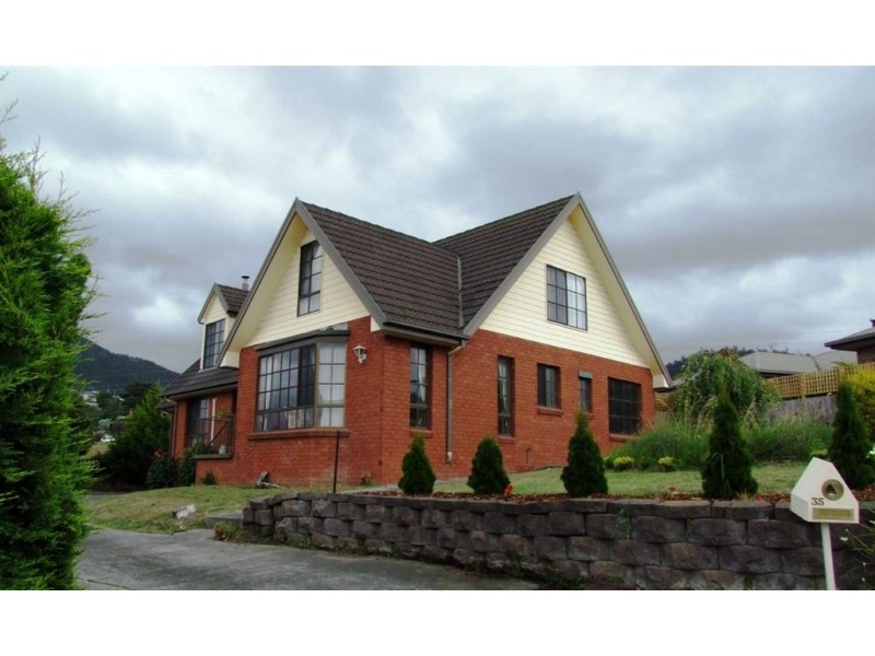 35 Chardonnay Drive, Berriedale TAS 7011