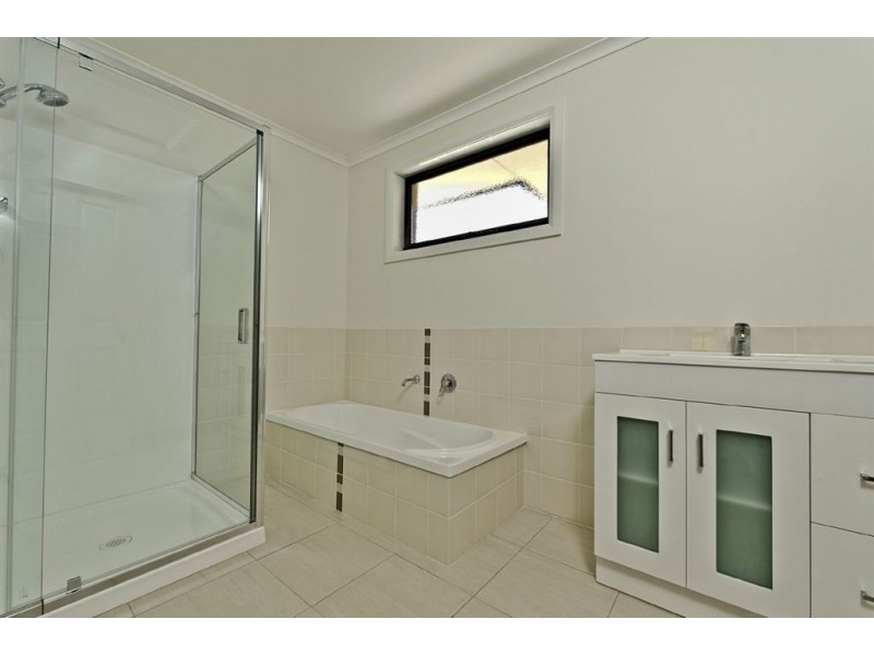 2/3 Betsy Mack Place, Howrah TAS 7018