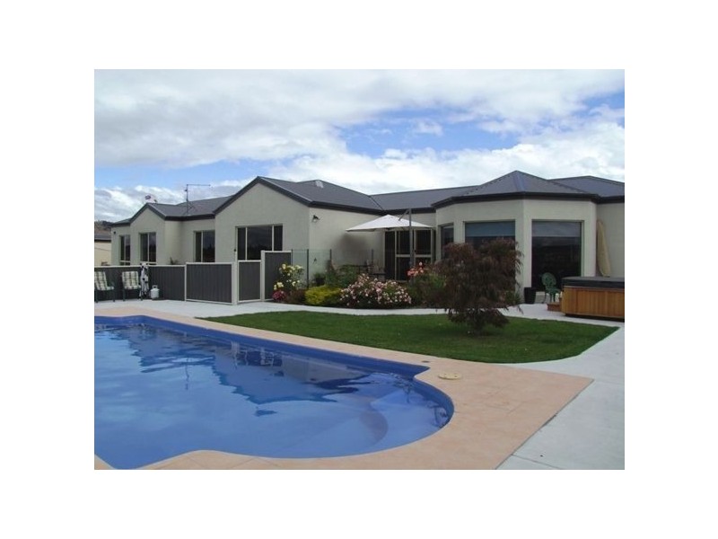 4 Rotary Place, Acton Park TAS 7170