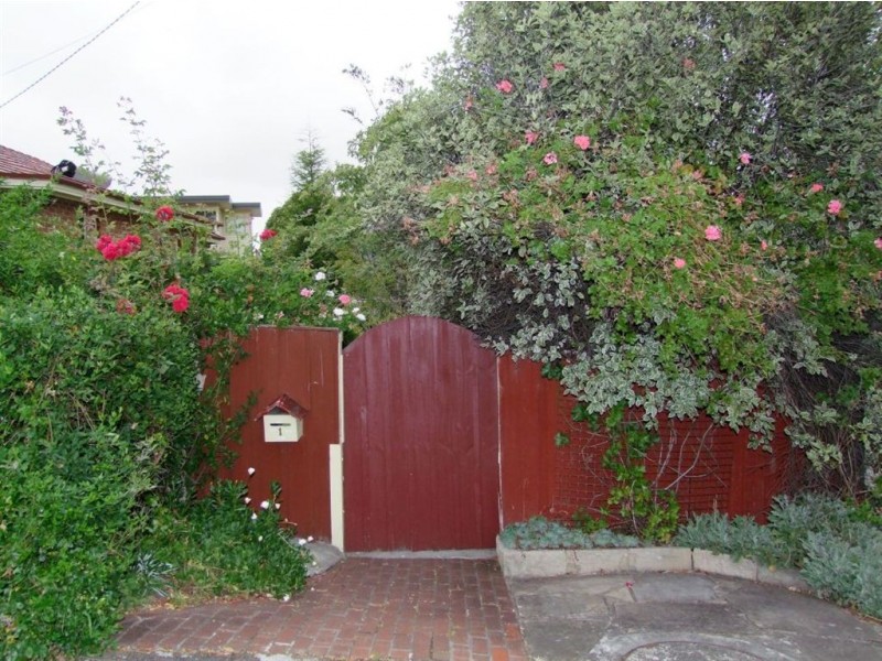 1 Granville Avenue, Geilston Bay TAS 7015