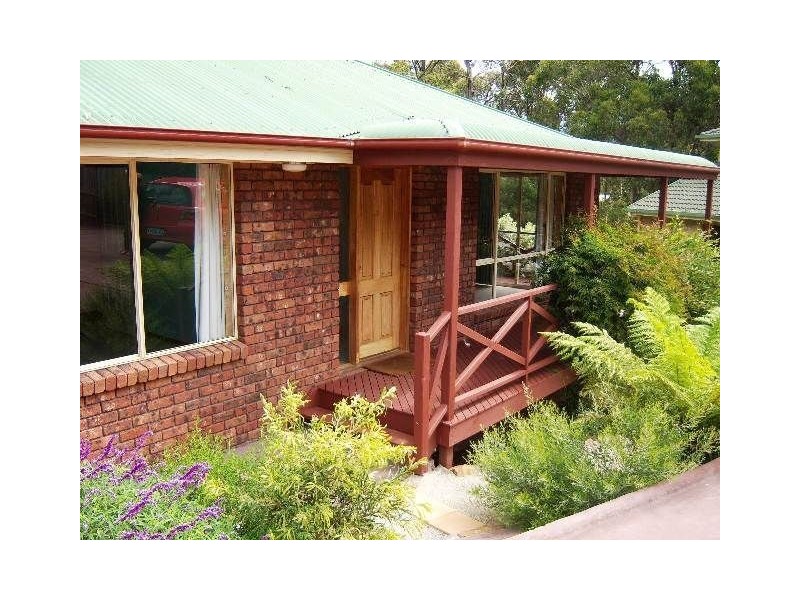2/9 Summer Court, Mount Nelson TAS 7007