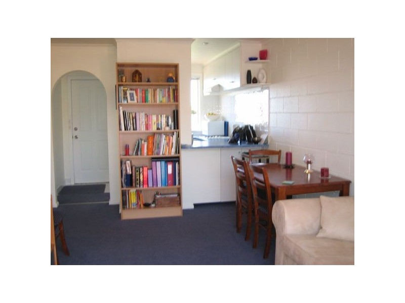 2/39 Queen Street, Bellerive TAS 7018