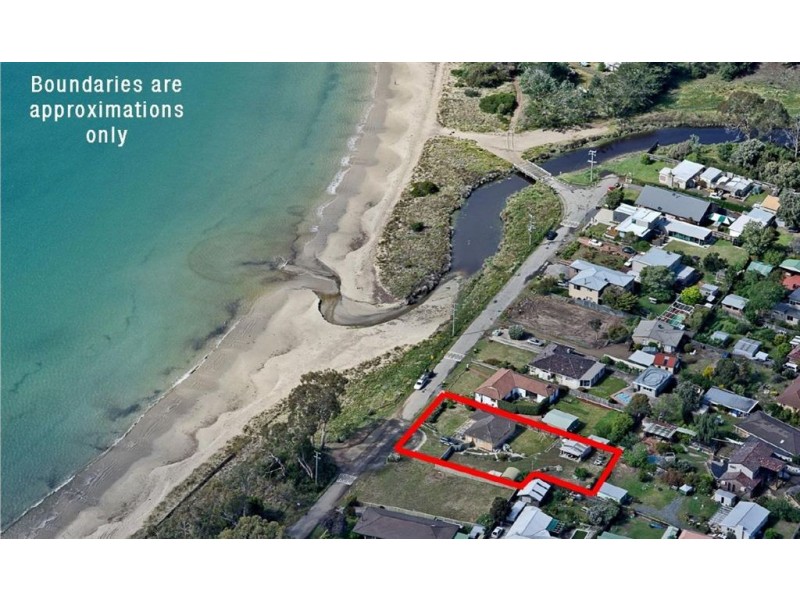 16 Esplanade, Seven Mile Beach TAS 7170