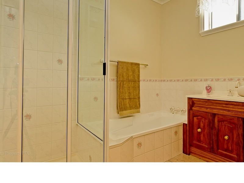 14 Kallora Street, Mornington TAS 7018