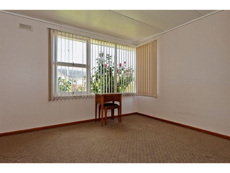 4 Flinders Street, Warrane TAS 7018