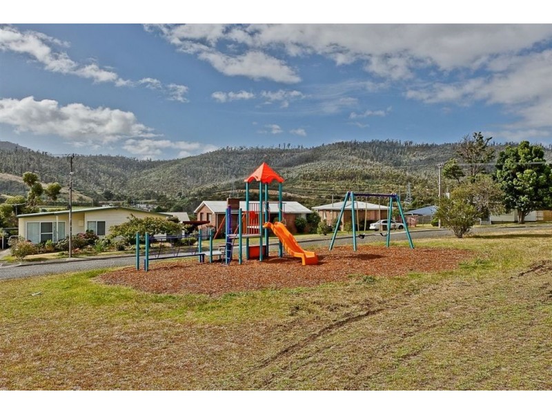 4 Flinders Street, Warrane TAS 7018