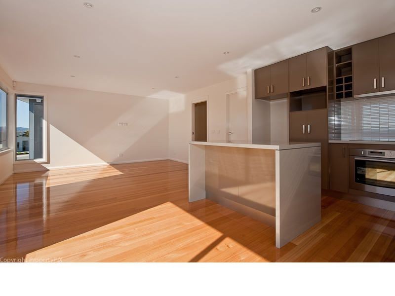 2/20 Northsun Place, Midway Point TAS 7171