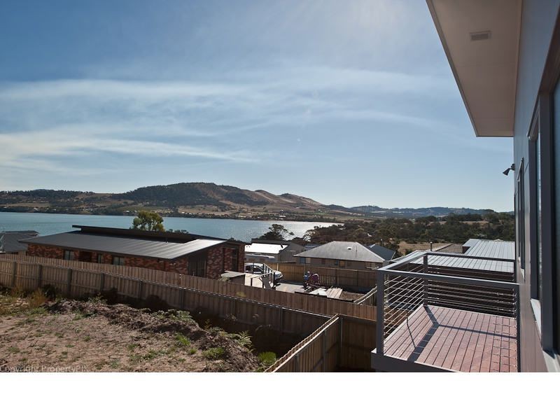 2/20 Northsun Place, Midway Point TAS 7171