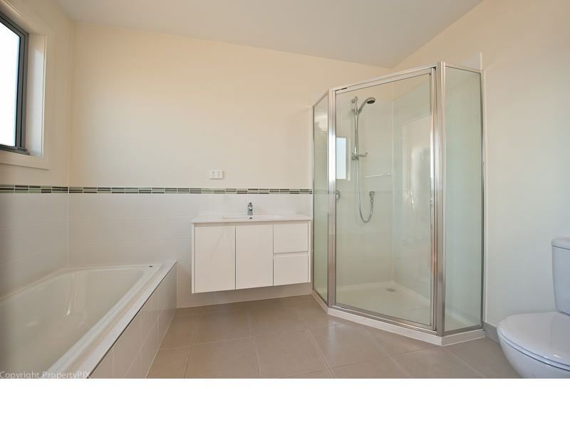 2/20 Northsun Place, Midway Point TAS 7171