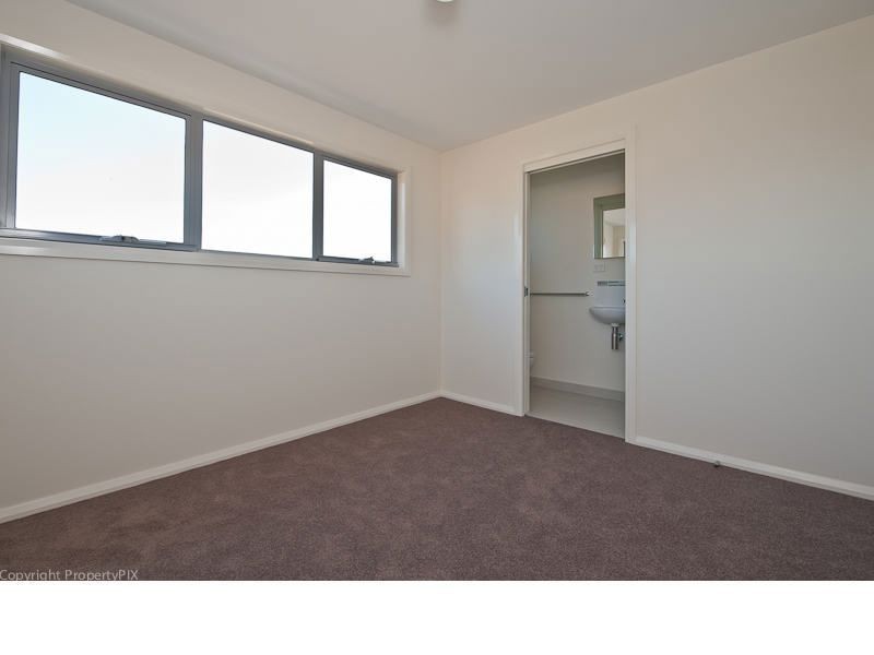 2/20 Northsun Place, Midway Point TAS 7171
